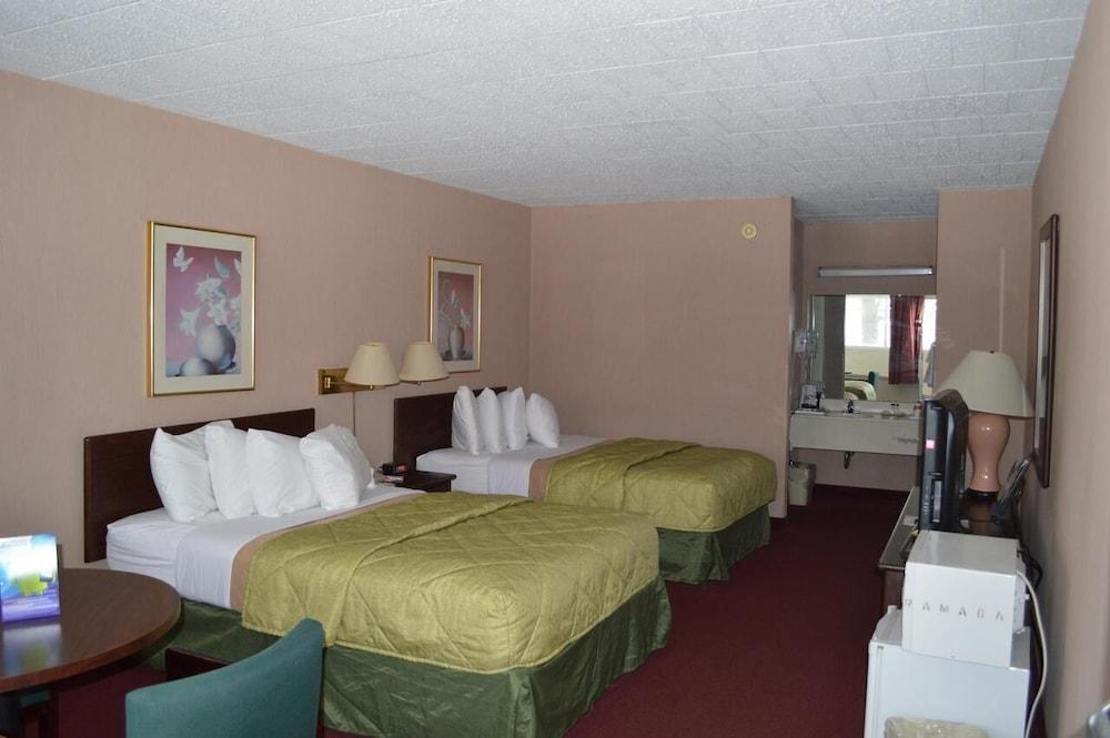 Red Carpet Inn & Suites Hazleton Εξωτερικό φωτογραφία