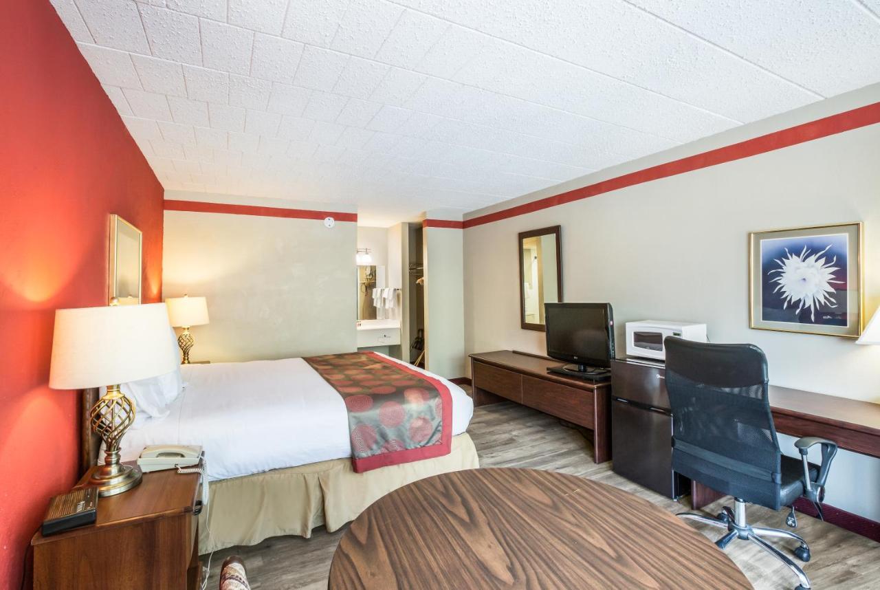 Red Carpet Inn & Suites Hazleton Εξωτερικό φωτογραφία